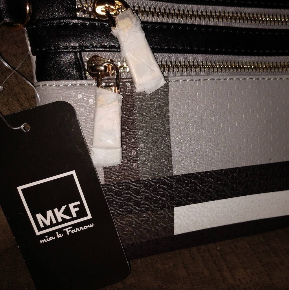 Wristlet - Picture 2 of 2